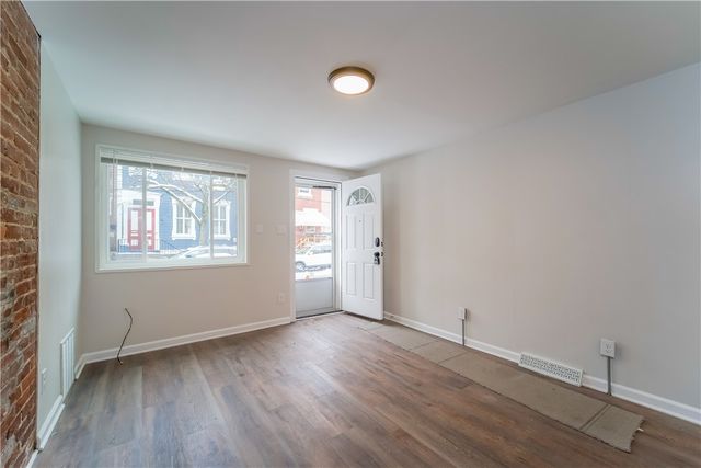 5143 Carnegie St, Lawrenceville, PA 15201