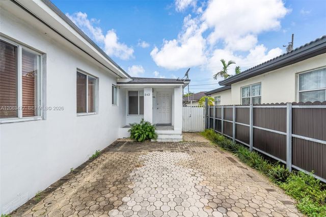 540 Beacom Boulevard, Miami, FL 33135