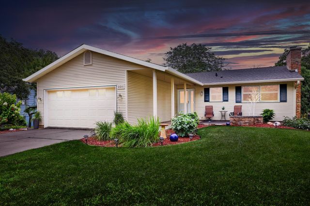 2011 Telemark Lane NW, Rochester, MN 55901