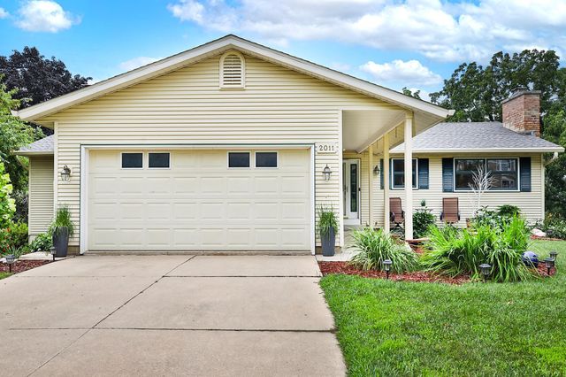 2011 Telemark Lane NW, Rochester, MN 55901