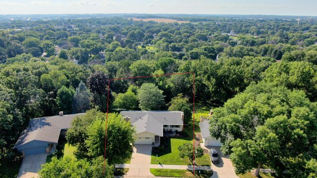 2011 Telemark Lane NW, Rochester, MN 55901
