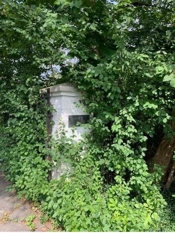 1930 Sunset Ridge Road, Northfield, IL 60093