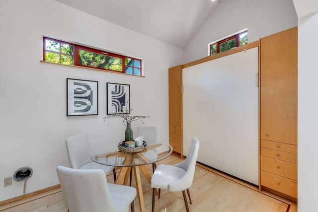 2513 Alpine Road, Menlo Park, CA 94025