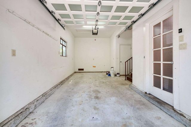 2513 Alpine Road, Menlo Park, CA 94025