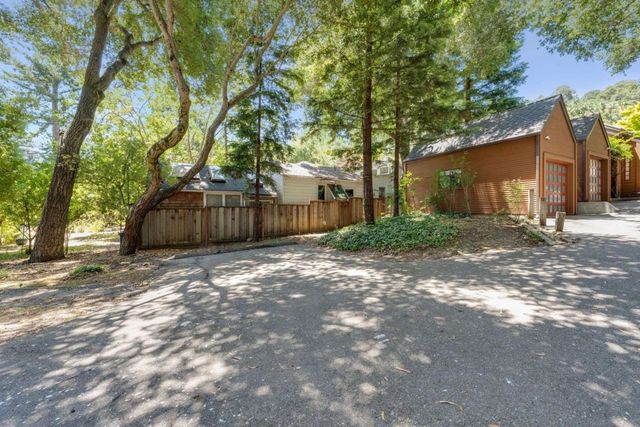 2513 Alpine Road, Menlo Park, CA 94025