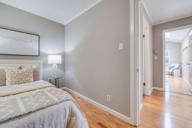 2513 Alpine Road, Menlo Park, CA 94025