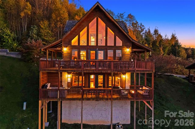 121 Scenic Wolf Drive, Mars Hill, NC 28754