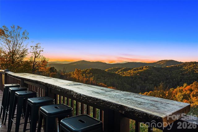 121 Scenic Wolf Drive, Mars Hill, NC 28754
