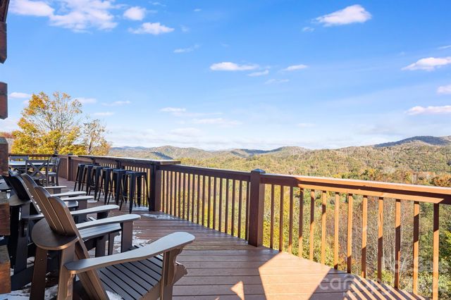 121 Scenic Wolf Drive, Mars Hill, NC 28754