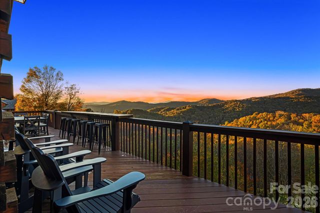121 Scenic Wolf Drive, Mars Hill, NC 28754
