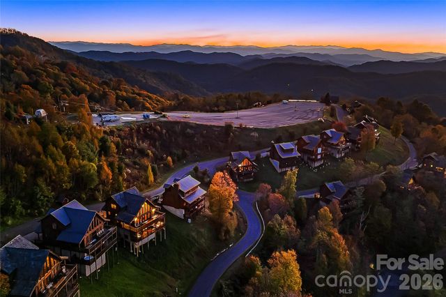 121 Scenic Wolf Drive, Mars Hill, NC 28754