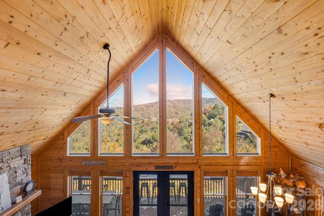 121 Scenic Wolf Drive, Mars Hill, NC 28754