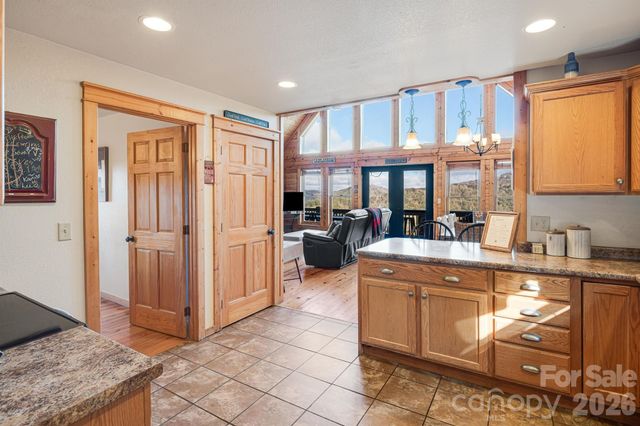 121 Scenic Wolf Drive, Mars Hill, NC 28754