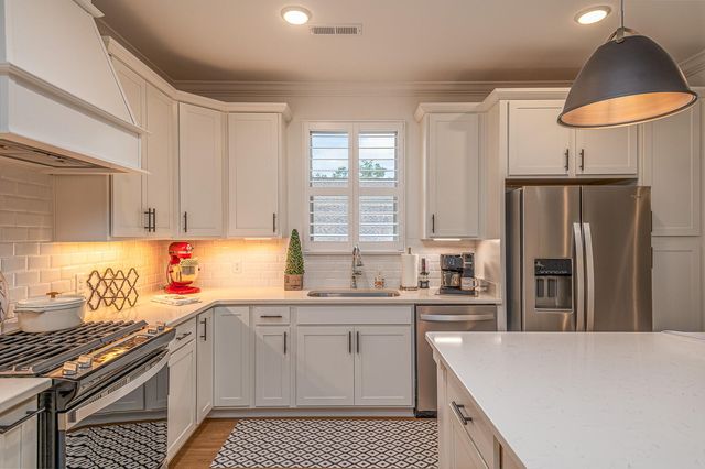6406 Satjanon Drive, Ooltewah, TN 37363