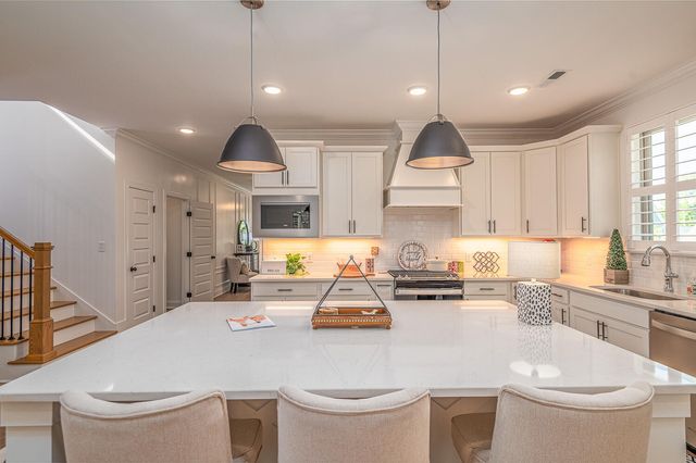 6406 Satjanon Drive, Ooltewah, TN 37363