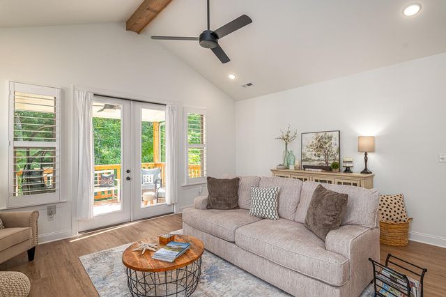 6406 Satjanon Drive, Ooltewah, TN 37363