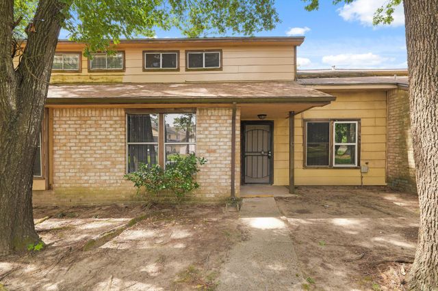 12322 Wild Pine Drive C, Houston, TX 77039