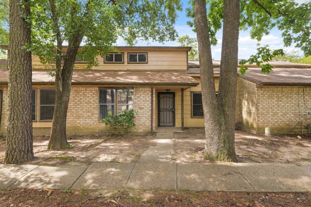 12322 Wild Pine Drive C, Houston, TX 77039