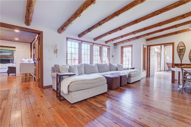 65 Mitchell Road, Pittsford, NY 14534