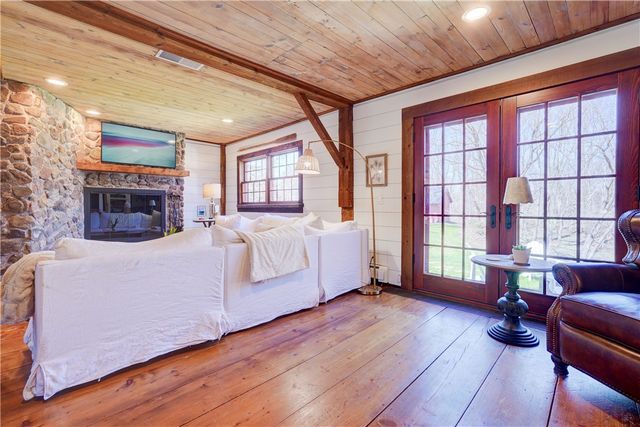65 Mitchell Road, Pittsford, NY 14534