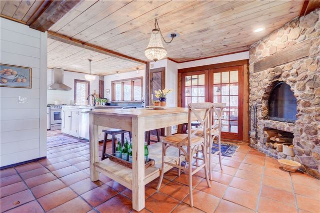 65 Mitchell Road, Pittsford, NY 14534