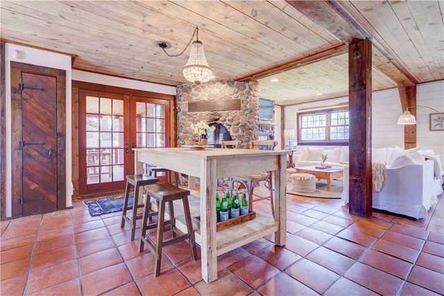 65 Mitchell Road, Pittsford, NY 14534