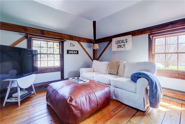 65 Mitchell Road, Pittsford, NY 14534