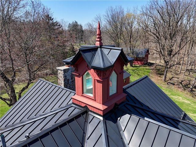 65 Mitchell Road, Pittsford, NY 14534
