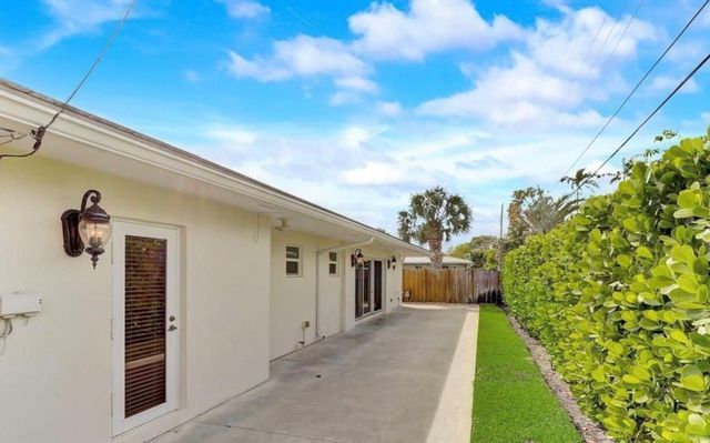 2625 SE 5th St, Pompano Beach, FL 33062