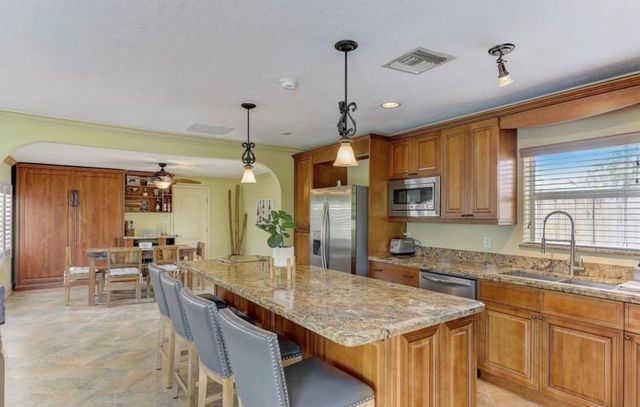 2625 SE 5th St, Pompano Beach, FL 33062