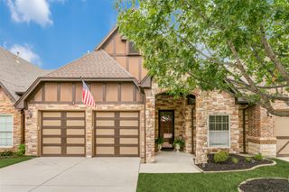 223 Wood Street 201, Grapevine, TX 76051