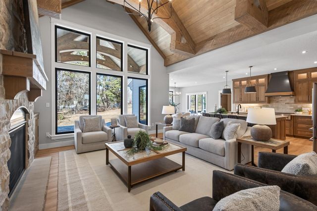 18071 Urbank Street NE, Ham Lake, MN 55304