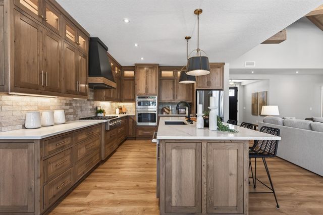 18071 Urbank Street NE, Ham Lake, MN 55304