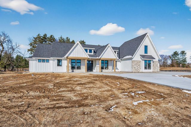 18071 Urbank Street NE, Ham Lake, MN 55304