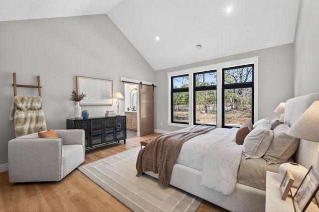 18071 Urbank Street NE, Ham Lake, MN 55304