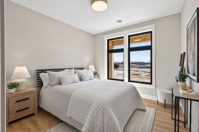 18071 Urbank Street NE, Ham Lake, MN 55304