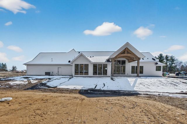 18071 Urbank Street NE, Ham Lake, MN 55304