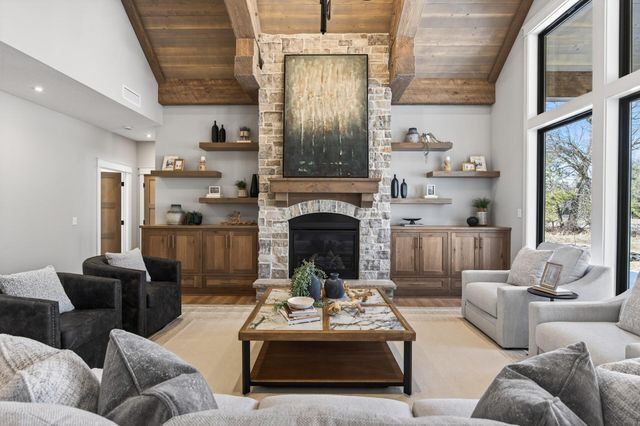 18071 Urbank Street NE, Ham Lake, MN 55304