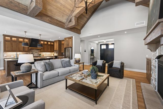 18071 Urbank Street NE, Ham Lake, MN 55304