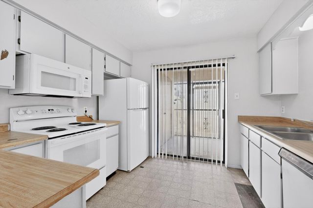 12609 Copperwood Drive NE, Albuquerque, NM 87123