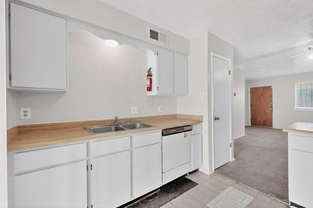 12609 Copperwood Drive NE, Albuquerque, NM 87123