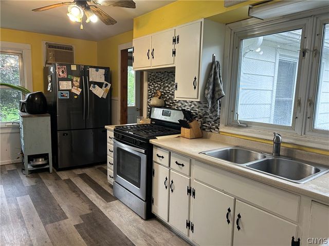 4825 Cedarvale Road, Onondaga, NY 13215