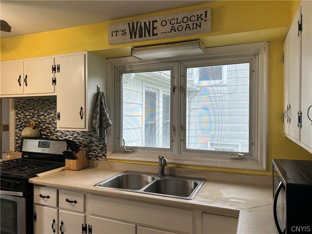 4825 Cedarvale Road, Onondaga, NY 13215