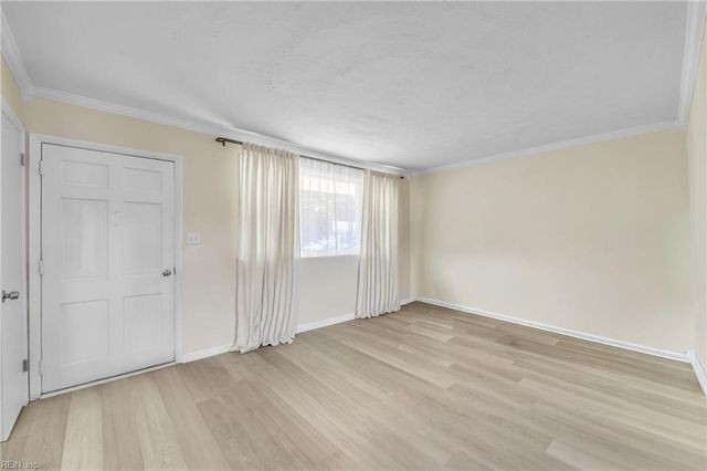 5924 Woodstock CT, Virginia Beach, VA 23464