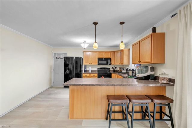 5924 Woodstock CT, Virginia Beach, VA 23464