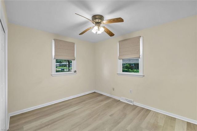 5924 Woodstock CT, Virginia Beach, VA 23464
