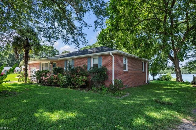 5924 Woodstock CT, Virginia Beach, VA 23464