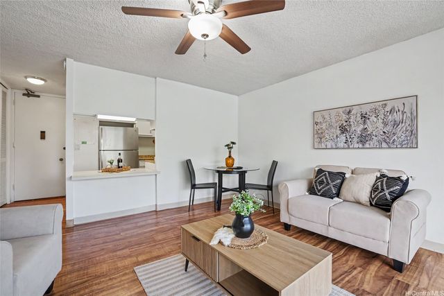 1114 Wilder Avenue 503, Honolulu, HI 96822