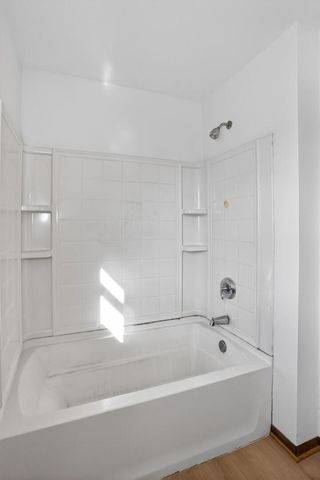 709 Cambridge Avenue, Rockford, IL 61102