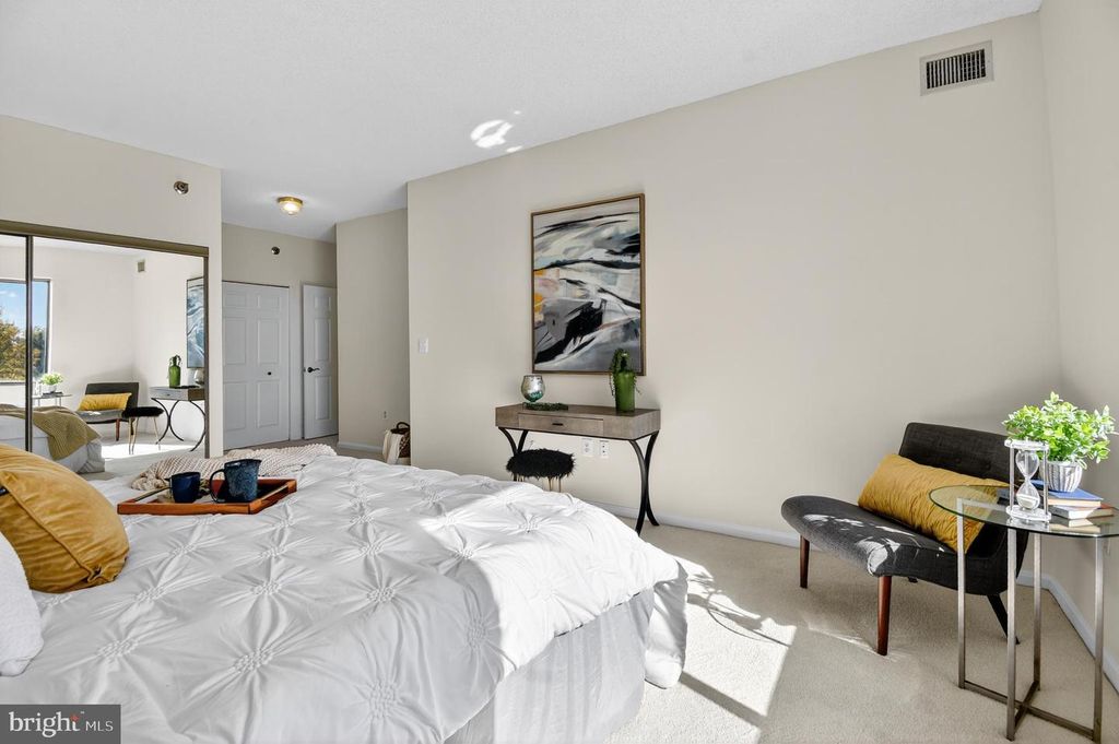 Image 22 of property listing at 3005 S LEISURE WORLD BLVD #426, Silver Spring, MD 20906